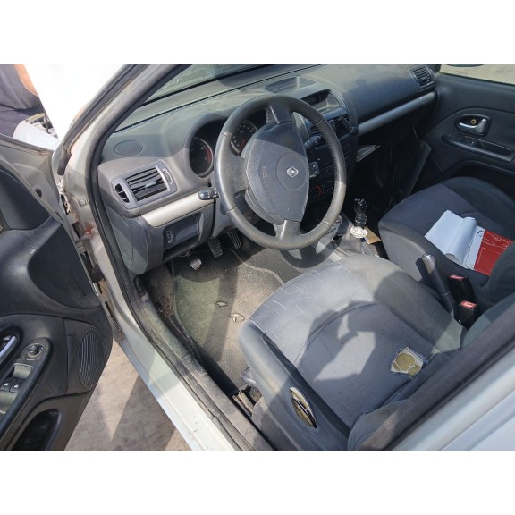 renault clio ii (bb_, cb_) del año 2004