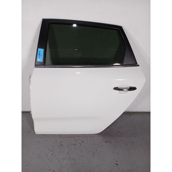 Recambio de puerta trasera izquierda para kia carens iv 1.7 crdi referencia OEM IAM   