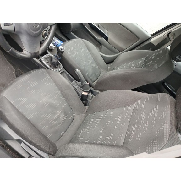 opel corsa d (s07) del año 2011