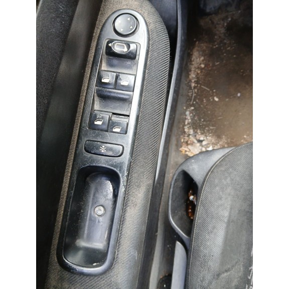 Recambio de mando elevalunas delantero izquierdo para peugeot 307 (3a/c) 2.0 hdi 90 referencia OEM IAM   