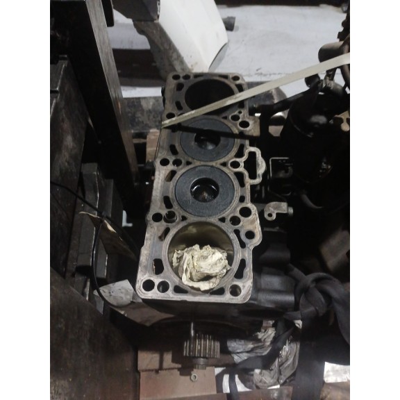 Recambio de motor completo para audi a4 avant (8e) 2.0 tdi referencia OEM IAM BLB <CASCO> 