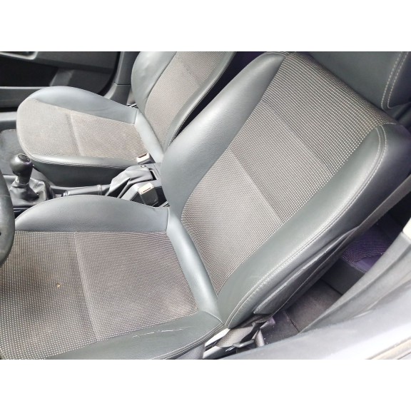 opel astra h (a04) del año 2010