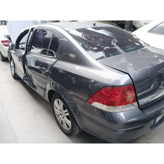 opel astra h (a04) del año 2010