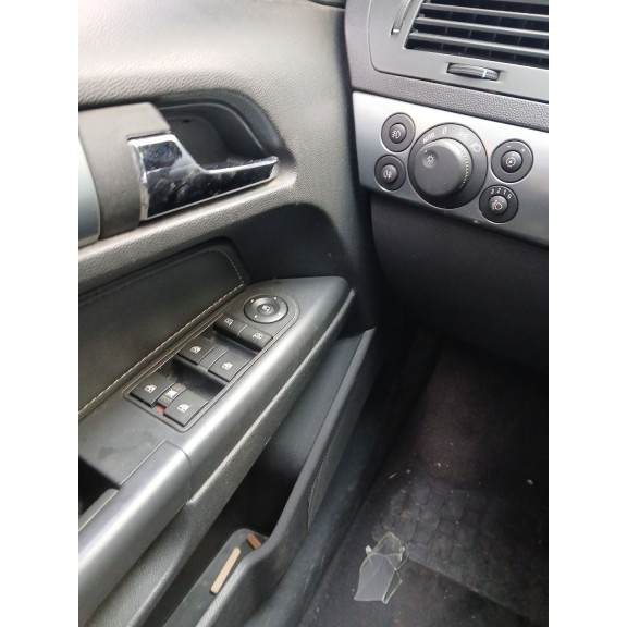 opel astra h (a04) del año 2010