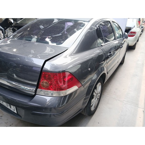 opel astra h (a04) del año 2010