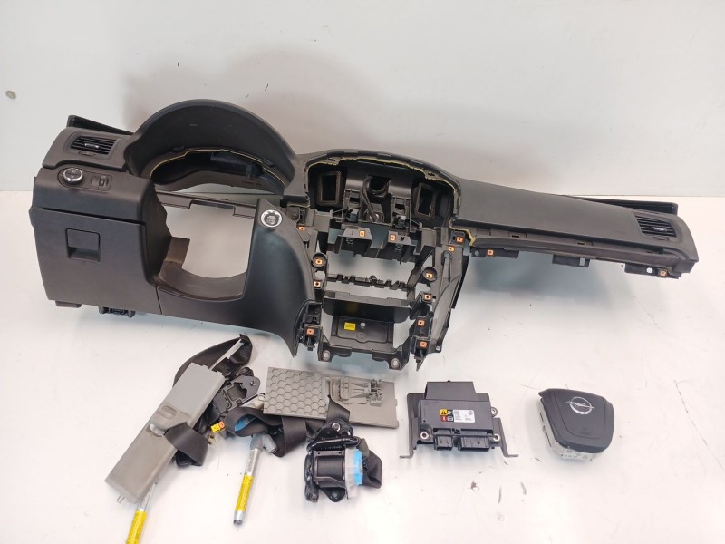 Recambio de kit airbag para opel insignia berlina excellence referencia OEM IAM  2 SERIE 