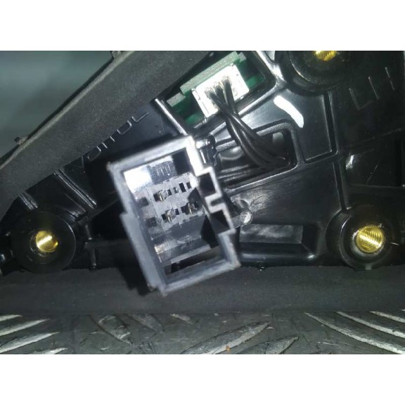 Recambio de piloto trasero izquierdo interior para skoda superb (3v3) active referencia OEM IAM 3V5945E07D 00195131 