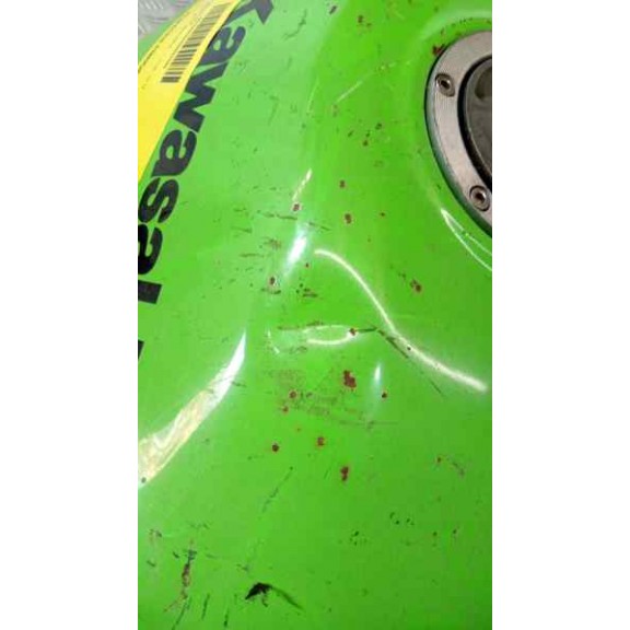 Recambio de deposito combustible para kawasaki ninja 250 r ninja 250 r referencia OEM IAM  ESTA CERRADO SIN LLAVE CON GOLPES