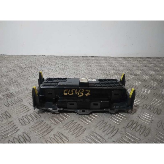 Recambio de mando climatizador para toyota auris sport referencia OEM IAM 5590002220B  