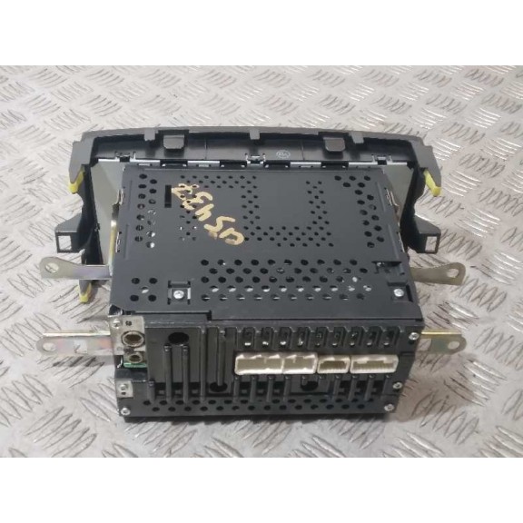 Recambio de sistema audio / radio cd para toyota auris sport referencia OEM IAM 8612002520 1220008900A101 