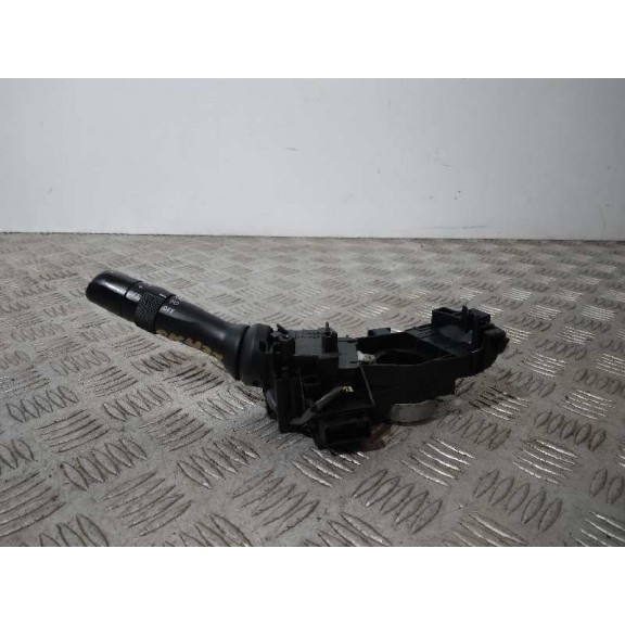 Recambio de mando luces para toyota auris sport referencia OEM IAM 0233017F249  
