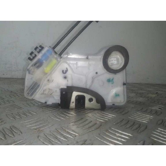 Recambio de cerradura puerta delantera derecha para toyota corolla (e21) hybrid active referencia OEM IAM   