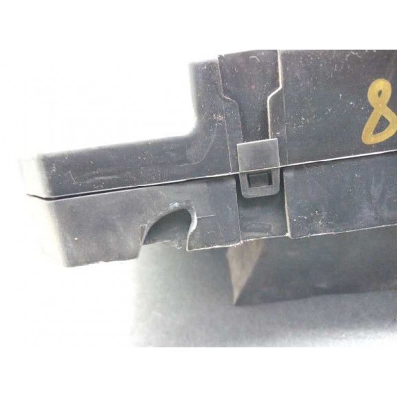 Recambio de centralita bsi para citroën c3 1.1 furio referencia OEM IAM 9659285680 SOPORTES ROTOS 