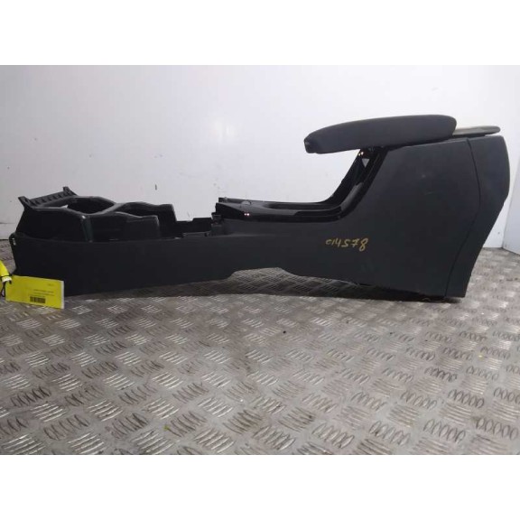 Recambio de apoyabrazos central para toyota corolla (e18) referencia OEM IAM   