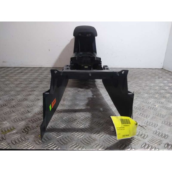 Recambio de apoyabrazos central para toyota corolla (e18) referencia OEM IAM   