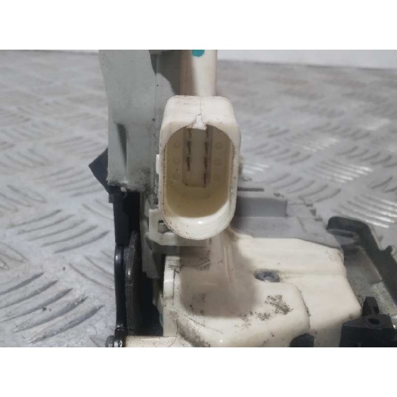Recambio de cerradura puerta delantera izquierda para audi a4 ber. (b8) básico referencia OEM IAM 8J1837015C 7 PINES 