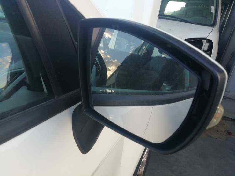 Recambio de retrovisor derecho para ford ecosport trend referencia OEM IAM 2447169 ELÉCTRICO NO ABATIBLE BLANCO