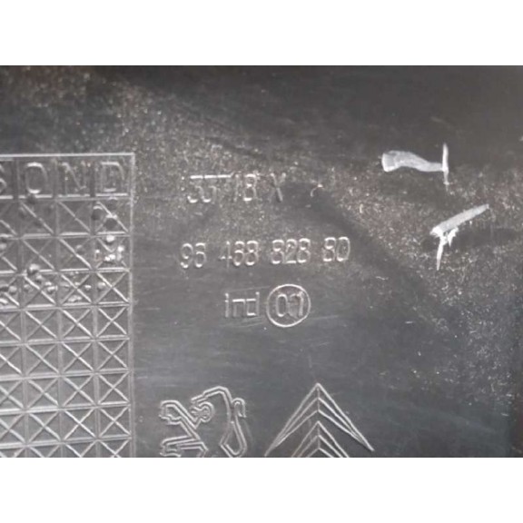 Recambio de apoyabrazos central para peugeot 407 st sport pack referencia OEM IAM 9646882880 CUERO NEGRO SOPORTE ROTO