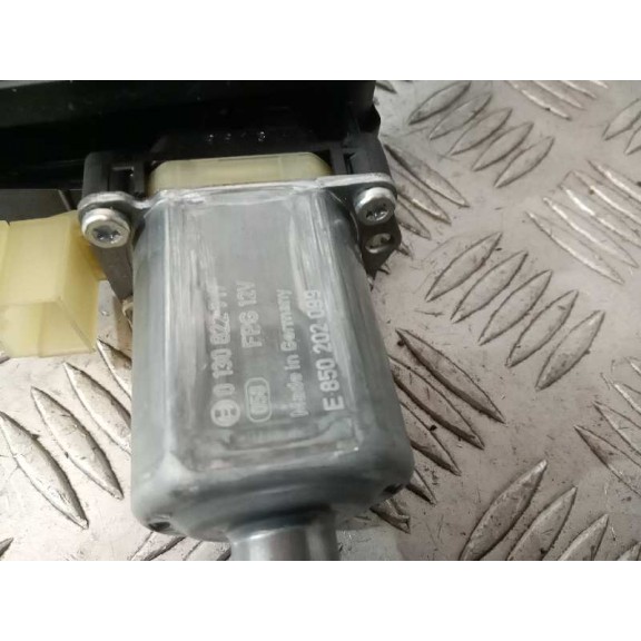Recambio de elevalunas delantero izquierdo para skoda superb (3v3) active referencia OEM IAM 0130822717 E850202099 500959801B