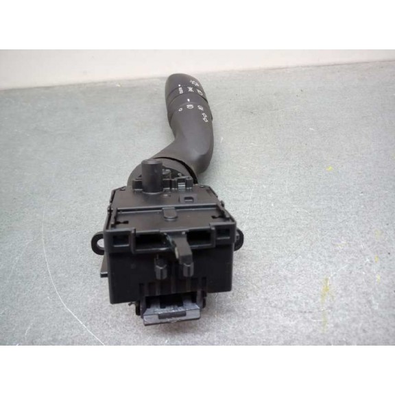 Recambio de mando luces para toyota corolla (e18) referencia OEM IAM 02D7017J910 VOLANTE 