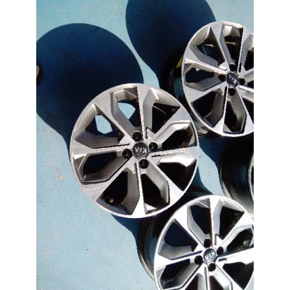 Recambio de juego llantas para kia stonic (ybcuv) drive referencia OEM IAM 6.5JX17ET49 X4 17