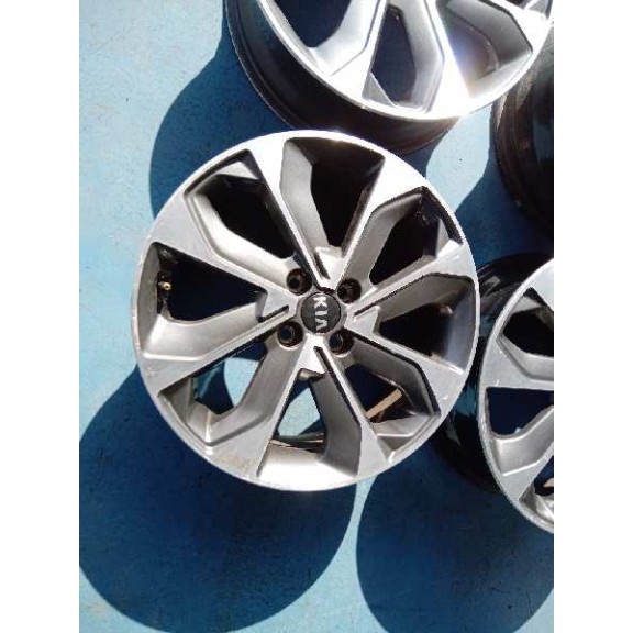 Recambio de juego llantas para kia stonic (ybcuv) drive referencia OEM IAM 6.5JX17ET49 X4 17
