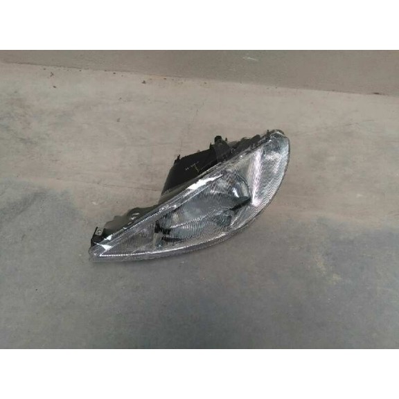 Recambio de faro izquierdo para peugeot 206 berlina 1.9 diesel referencia OEM IAM 300567 NUEVO 1ª SERIE