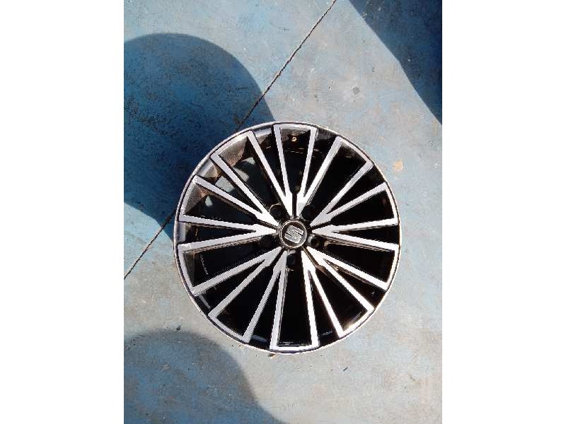 Recambio de llanta para seat leon (5f1) xcellence plus referencia OEM IAM 7JX17 H2 ET 49 X1 17