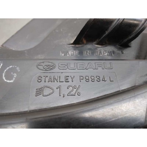 Recambio de faro izquierdo para subaru xv sport referencia OEM IAM P9934L XENON 