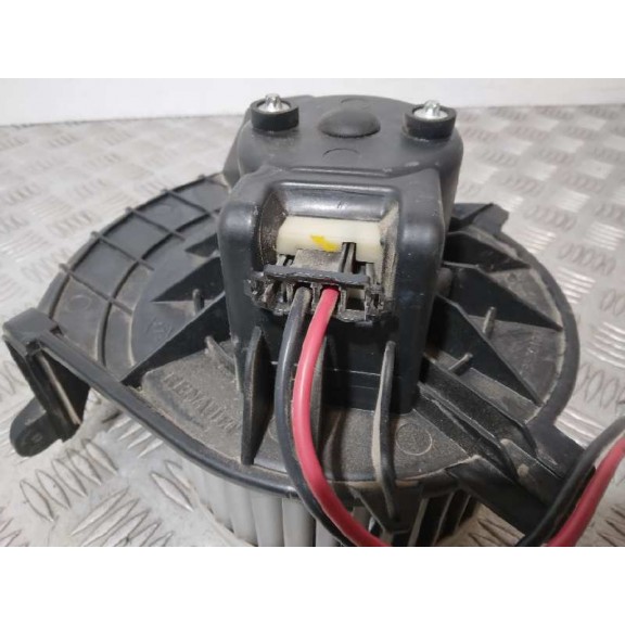 Recambio de motor calefaccion para renault kangoo furgón confort referencia OEM IAM 7701068976 2 CABLES 173830100