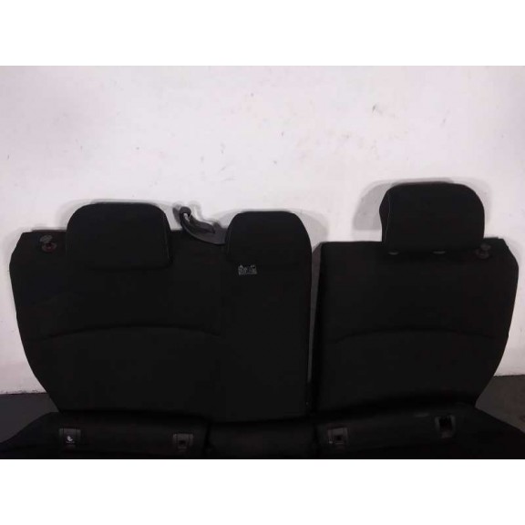 Recambio de asientos traseros para subaru xv sport referencia OEM IAM   