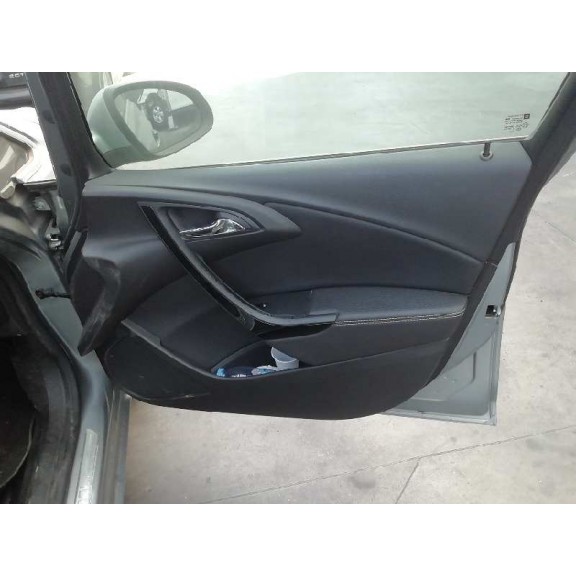 Recambio de guarnecido puerta delantera derecha para opel astra j lim. excellence referencia OEM IAM   