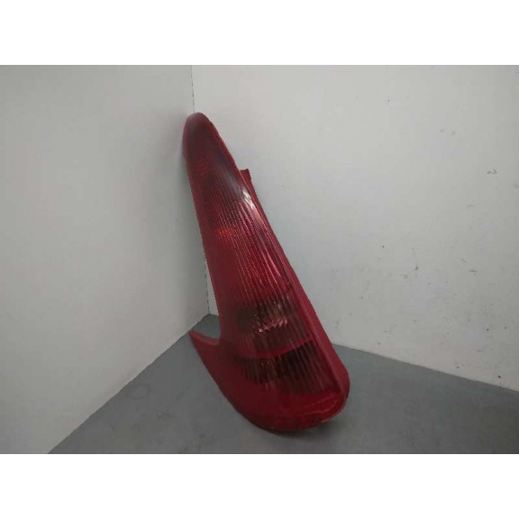 Recambio de piloto trasero izquierdo para peugeot 206 sw x-line referencia OEM IAM 9641540677  