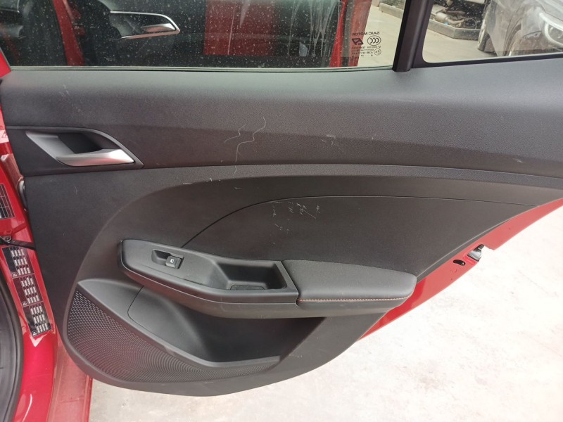 Recambio de guarnecido puerta trasera derecha para mg mg 3 1.5 hybrid referencia OEM IAM   
