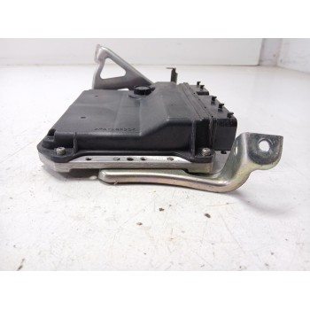 Recambio de centralita motor uce para toyota auris (_e15_) 2.0 d-4d (ade150_) referencia OEM IAM 8966102S32  2759004810