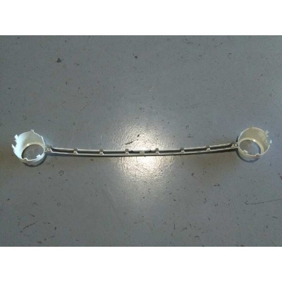 Recambio de molduras delanteras para volkswagen new beetle (9c1/1c1) referencia OEM IAM 1C0807341GRU NUEVO DE PARAGOLPES