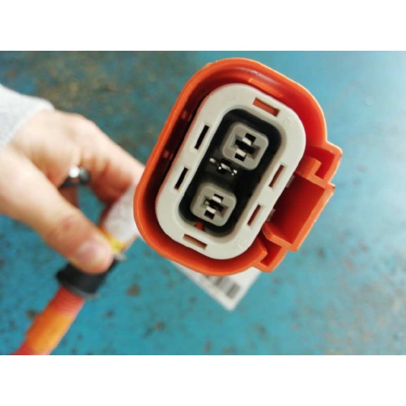 Recambio de cable para maxus edeliver 3 (modelo) referencia OEM IAM C00313462 DE COMPRESOR 23433541