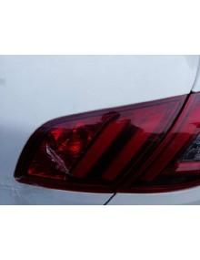 Recambio de piloto trasero derecho interior para peugeot 308 business line 130 referencia OEM IAM 9677818280 81260201 