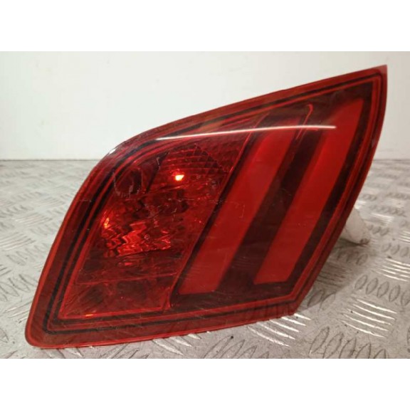 Recambio de piloto trasero derecho interior para peugeot 308 business line 130 referencia OEM IAM 9677818280 81260201 