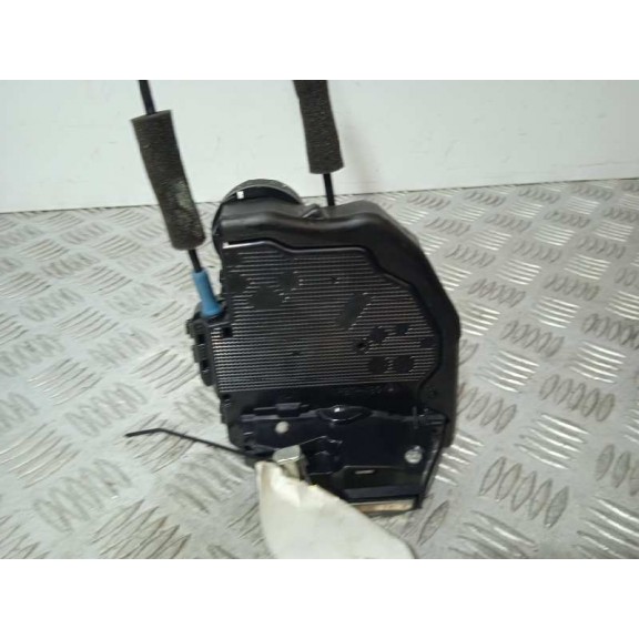 Recambio de cerradura puerta trasera izquierda para lexus ct 200h referencia OEM IAM   4 PINS