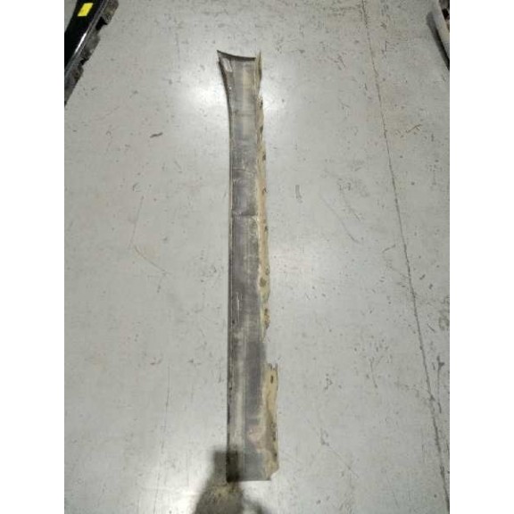 Recambio de faldon lateral para bmw serie 1 lim. (f20) 116d referencia OEM IAM 51777293553 IZQUIERDO 51777293553