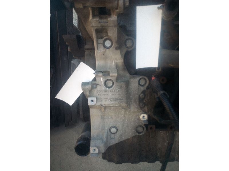 Recambio de soporte alternador para dodge journey 2.0 16v crd cat referencia OEM IAM 03G903143H  