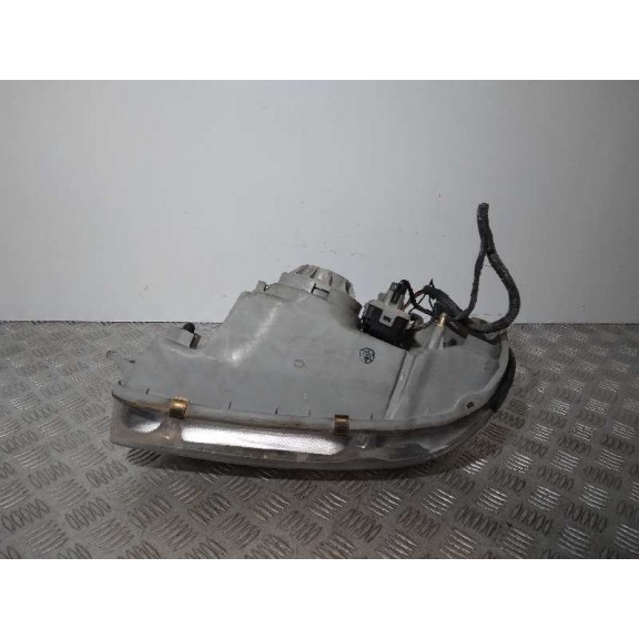 Recambio de faro derecho para kia carnival 2.9 turbodiesel cat referencia OEM IAM   
