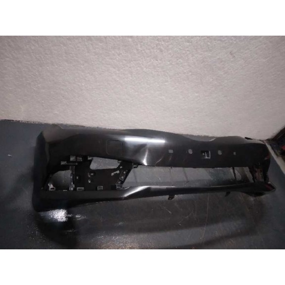Recambio de paragolpes delantero para toyota auris touring sports (e18) referencia OEM IAM 521190Z962 NUEVO FASE II