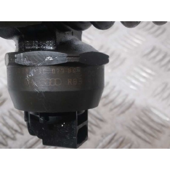 Recambio de inyector para seat leon (1p1) 2.0 tdi referencia OEM IAM 0381300738G X1 