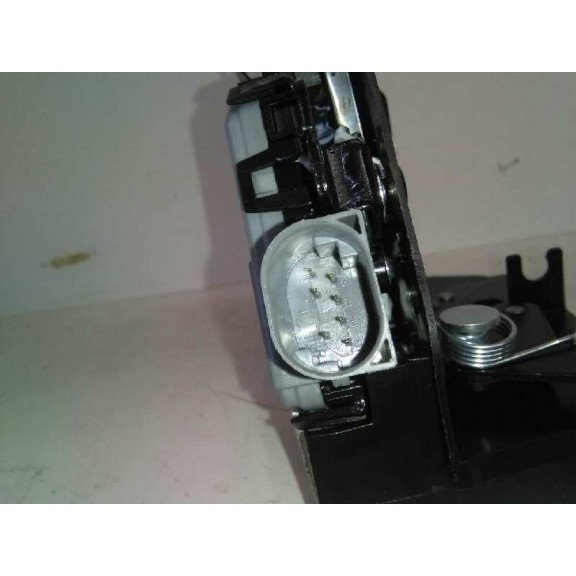 Recambio de cerradura puerta trasera izquierda para bmw x5 (e53) referencia OEM IAM 51228402601 NUEVO 8402601 7 PINES