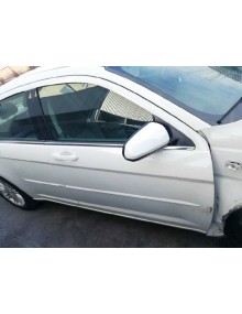 Recambio de puerta delantera derecha para chrysler sebring berlina 2.0 crd cat referencia OEM IAM 5074514AB ROZADA BLANCA