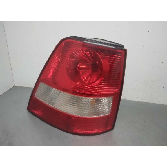 Recambio de piloto trasero derecho para kia sorento 2.5 crdi cat referencia OEM IAM   