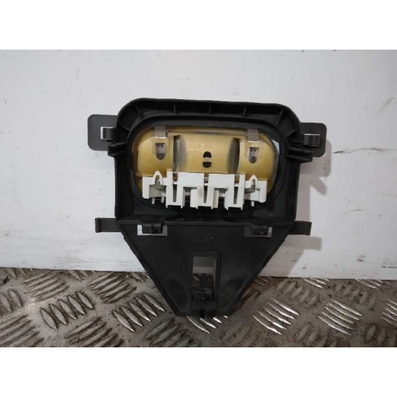 Recambio de luz interior para peugeot 307 berlina (s2) d-sign referencia OEM IAM 9637739580  