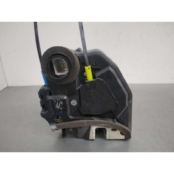 Recambio de cerradura puerta trasera derecha para toyota auris hybrid active referencia OEM IAM  4 PINES 